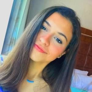 Meet your Posher, Daniela